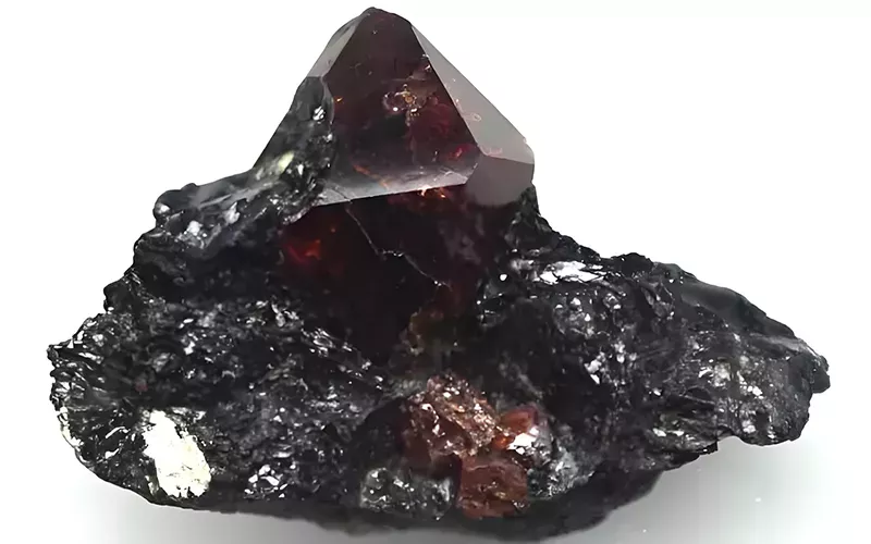 Moissanite mineral — the natural form of silicon carbide